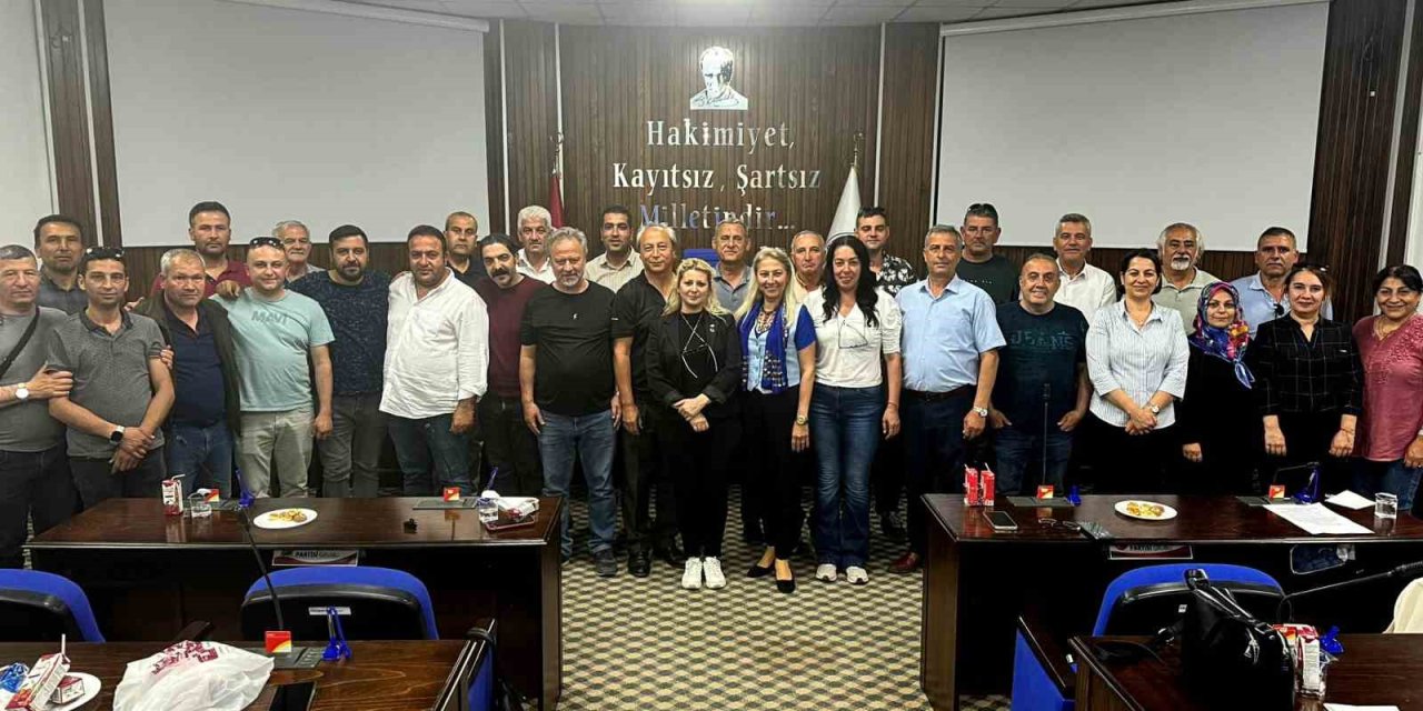 Edremit Muhtarlar Derneği Başkanlığına Nizamettin Dağ Seçildi