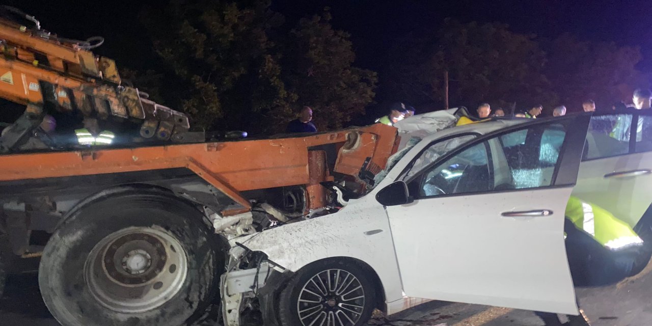 Vince arkadan çarpan otomobilin sürücüsü öldü