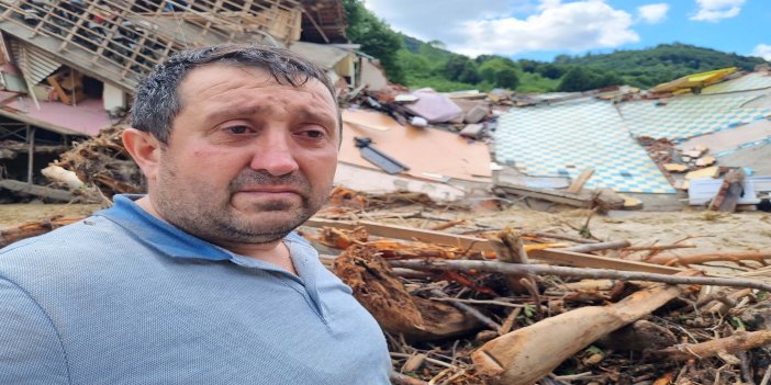 Sel uyarısını dikkate alan iki aile, enkazda kalmaktan kurtuldu