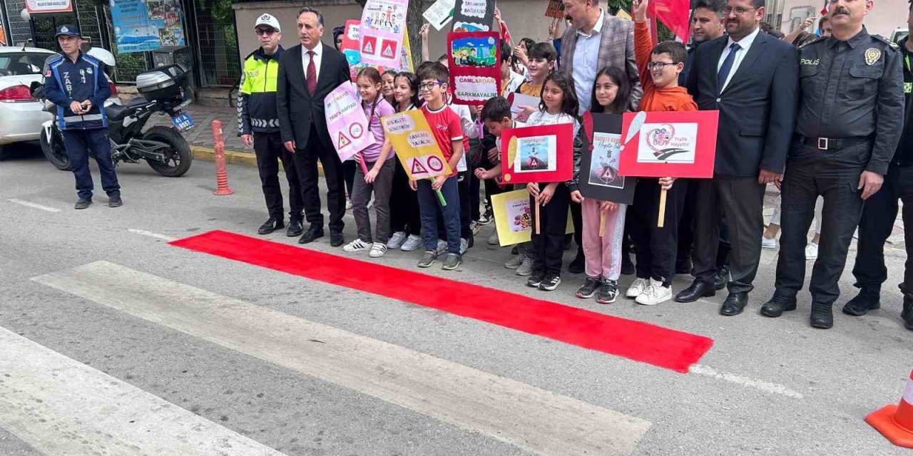 Gölcük’te Trafik Haftası Duyarlılığı