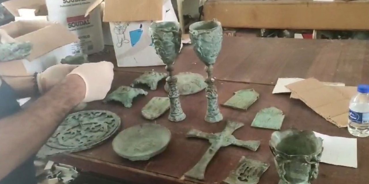 Mersin’de İkisi Heykel 74 Parça Tarihi Eser Ele Geçirildi