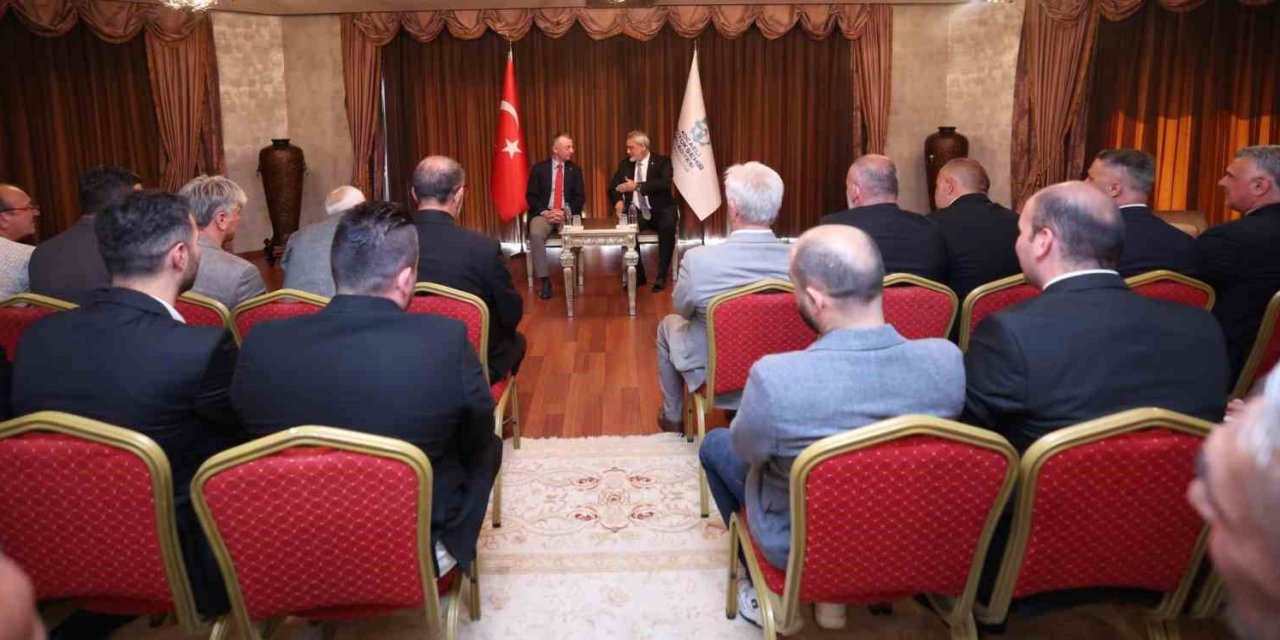 Başkan Büyükakın: “Amatör Spor Kulüplerimize Destek Olmak İçin Buradayız”