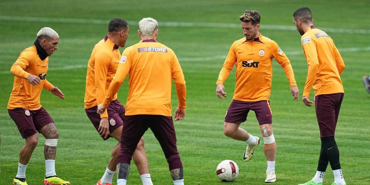 Galatasaray, Fatih Karagümrük Maçı Hazırlıklarını Sürdürdü