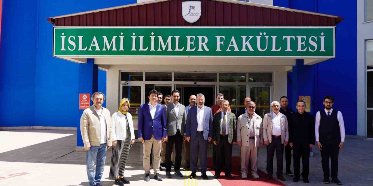 Rektör Kırışık: “Sosyalfest İlahiyat’a Ev Sahipliği Yapacak Olmaktan Ötürü Heyecanlıyız”