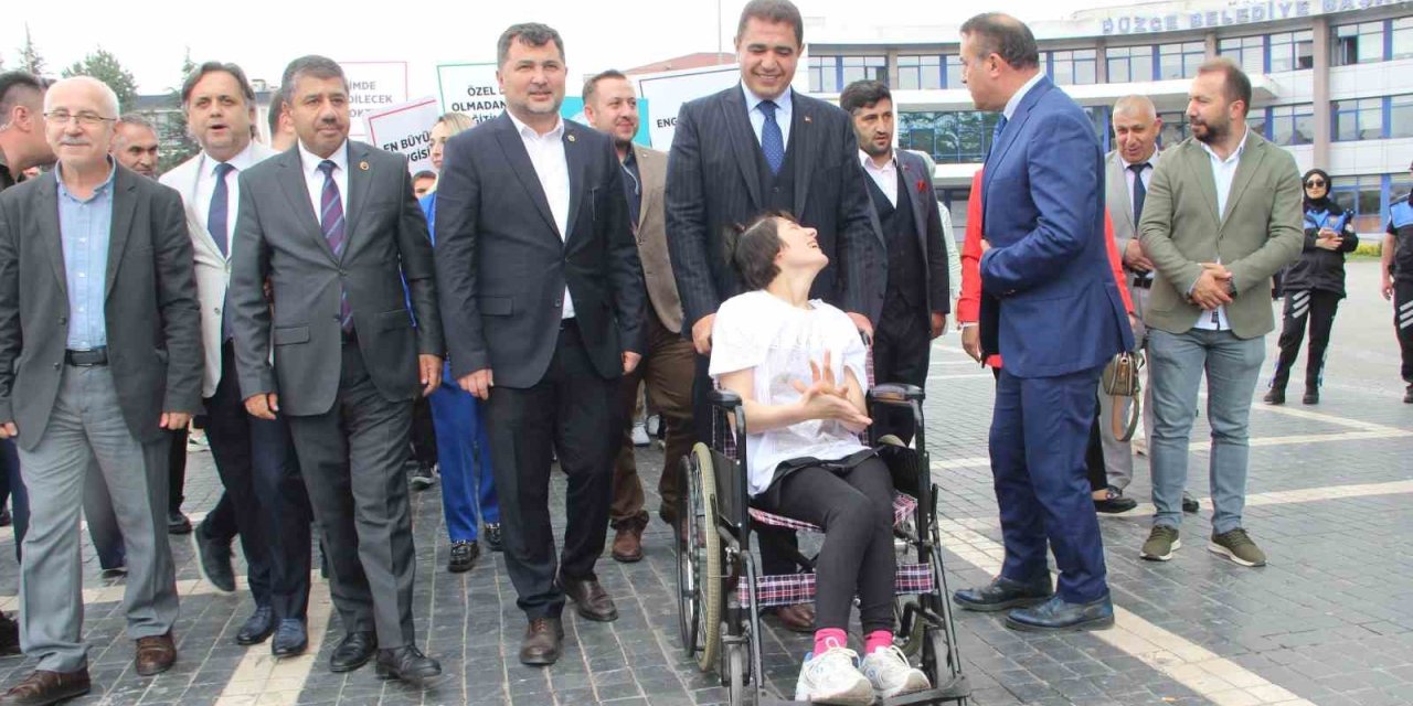 Özel Öğrencilerin Gösterisi Büyük İlgi Gördü