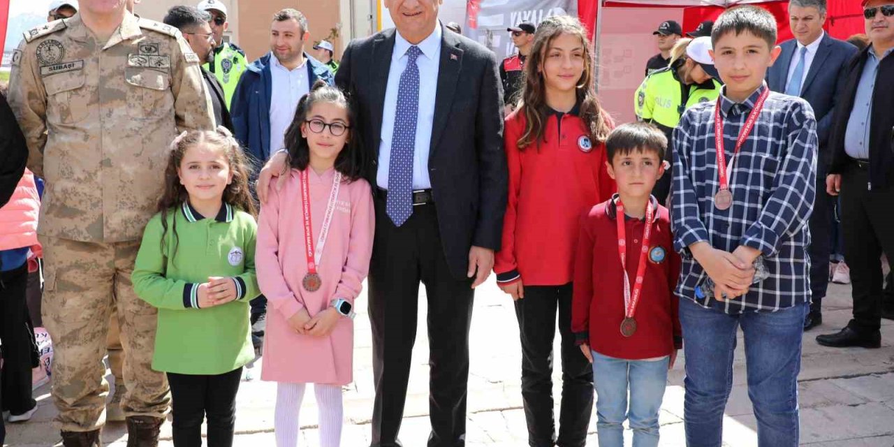 Bitlis’te Trafik Haftası Etkinlikleri