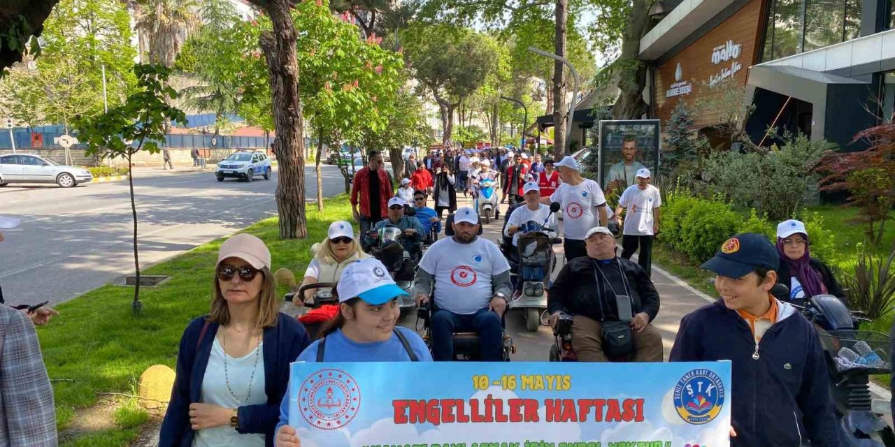 Engelliler Engelsiz Yaşama Dikkat Çekti