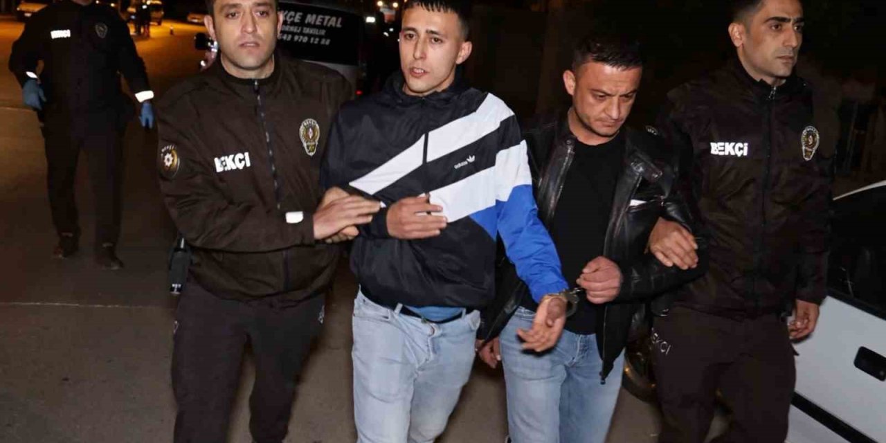 Uyuşturucu Tacirleri İle Polisin Kovalamacası Kamerada