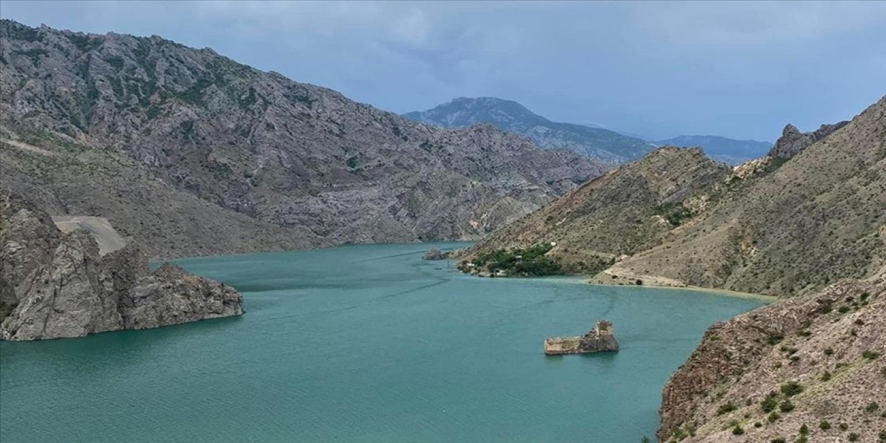 Yusufeli Barajı'nda bot ve kano turizmi başladı