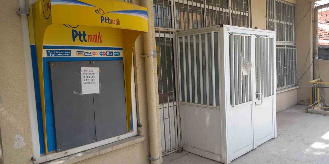 Depreme Dayanıksız Diye Boşaltılan Ptt Binasını Satışa Çıkardılar