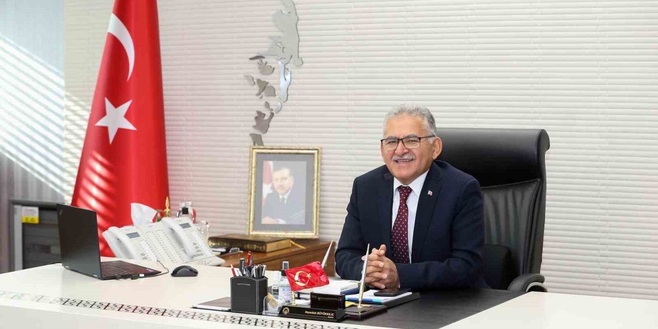 Başkan Büyükkılıç: "Anneler Hayat Rehberimiz, Baş Tacımızdır"
