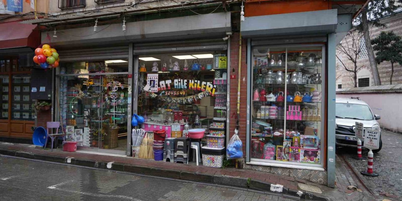 65 Yıldır Süpermarketlere Karşı Mahalle Bakkalı