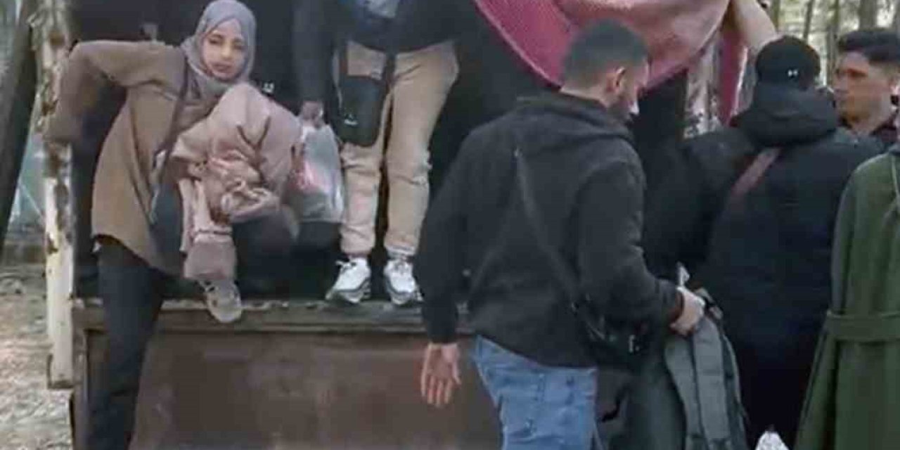 Marmaris’te Bir Kamyon Düzensiz Göçmen Yakalandı