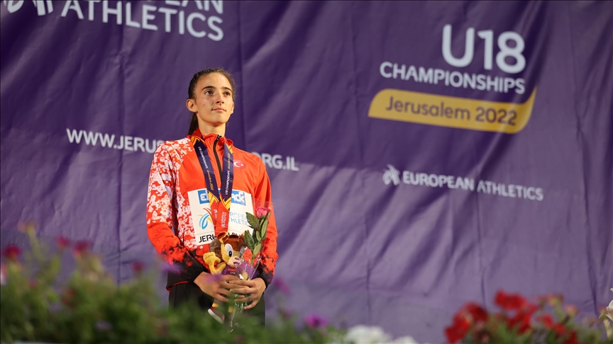 Milli atlet Edanur Tulum, dünya sıralamasında yıldızlar kategorisinde birinci sıraya yükseldi