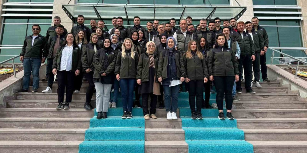 Orman Bölge Müdürü Erdal Dingil, Danışman Mühendislerle Bir Araya Geldi