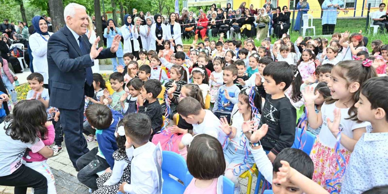 Ana Kucağı’nda ‘Anneler Günü’ Heyecanı