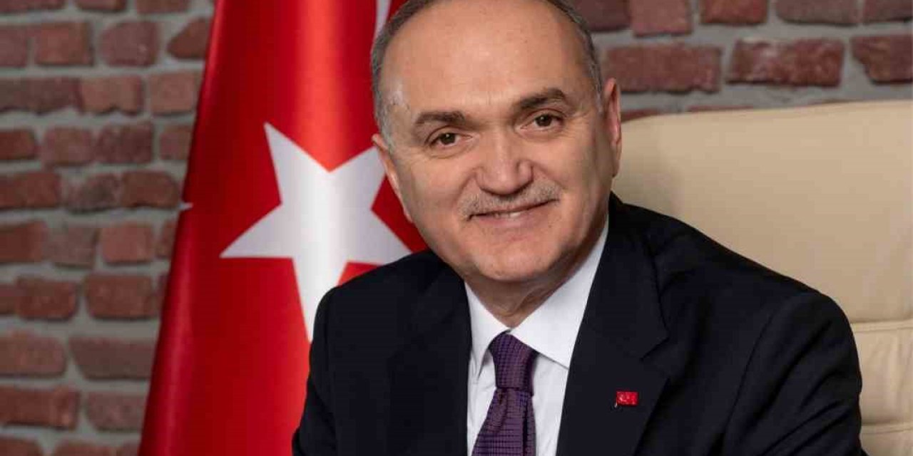 Başkan Özlü “Annelik Karşılıksız Sevgi Ve Şefkatin Tek Kelimelik Tanımıdır”