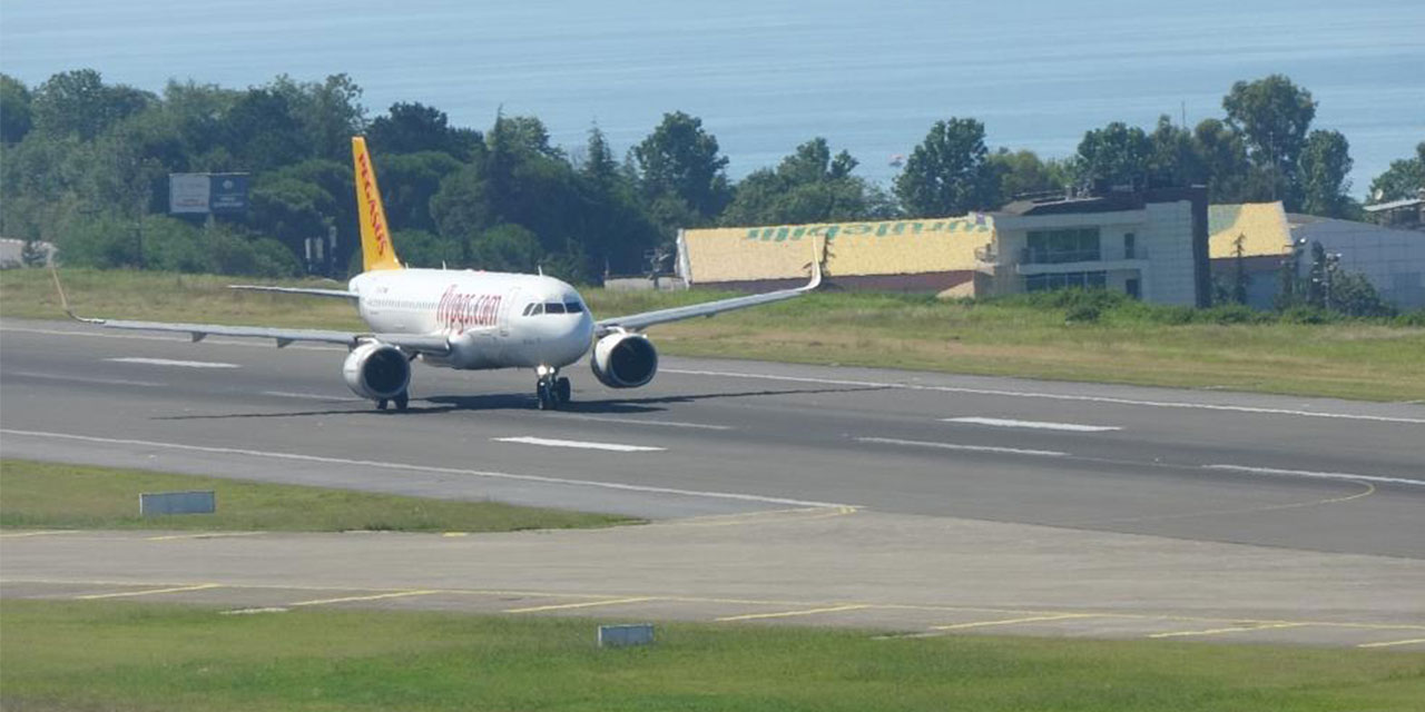 Trabzon Havalimanı'nın pisti yeniden bakıma alınıyor