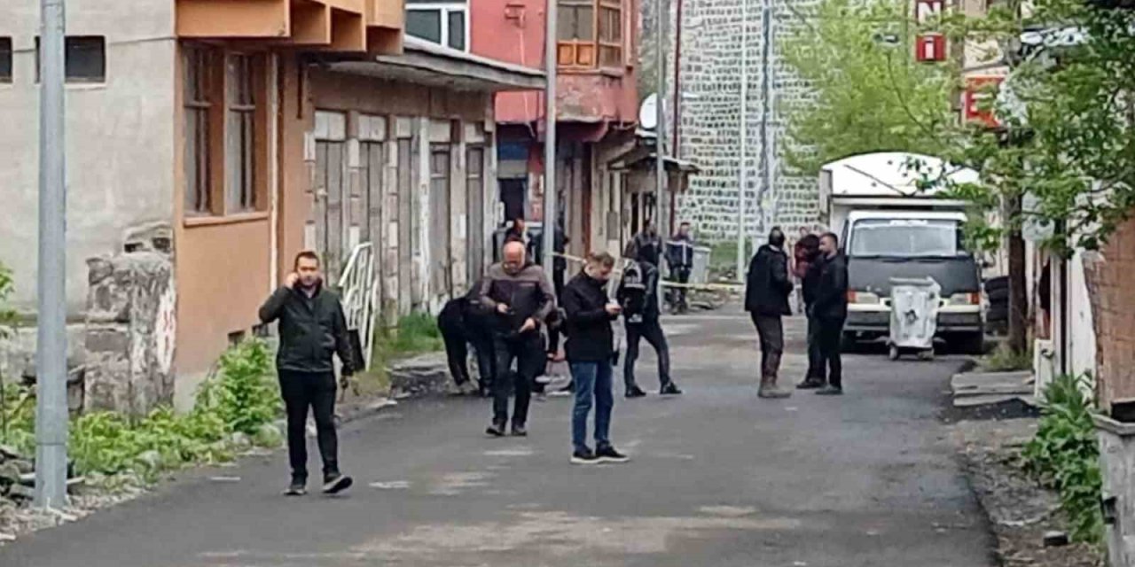 Kars’ta Şüpheli Valiz Patlatıldı