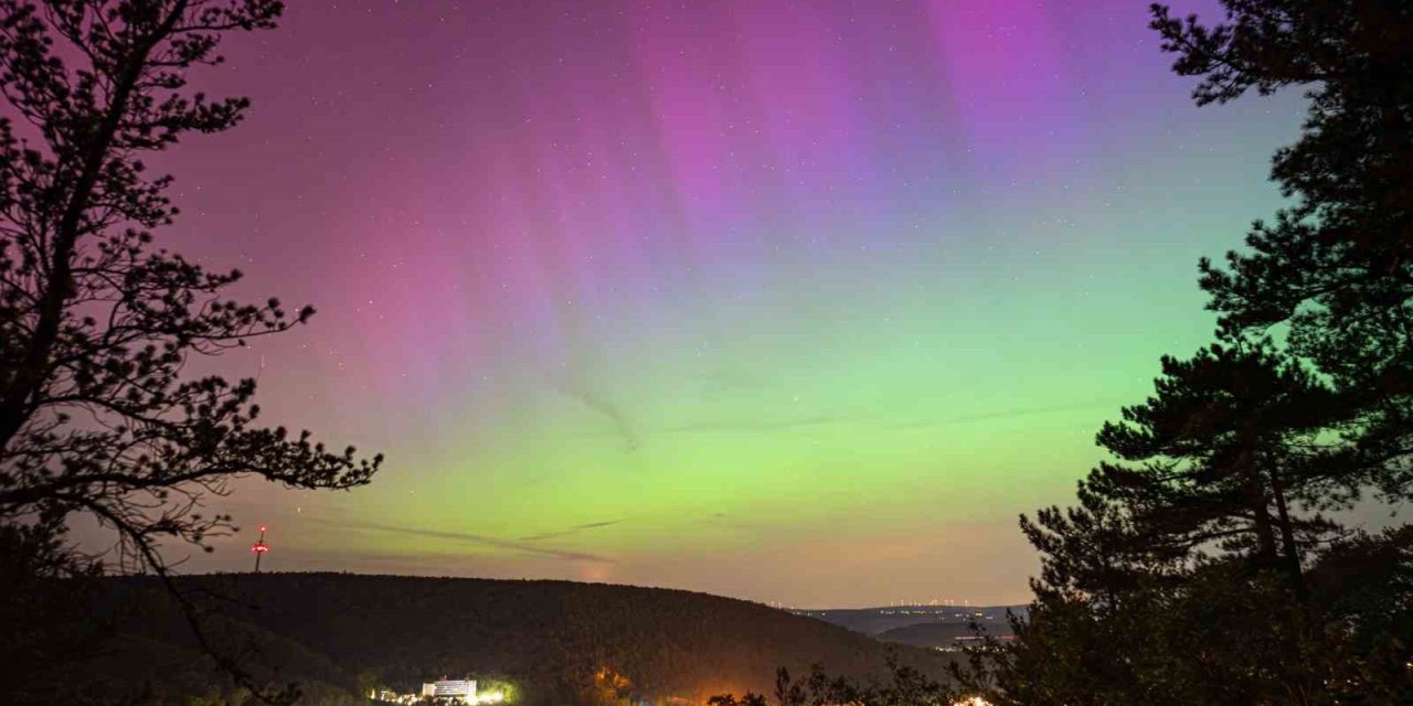 Güneş Patlaması Sonucu Almanya’da Kuzey Işıkları Görüldü
