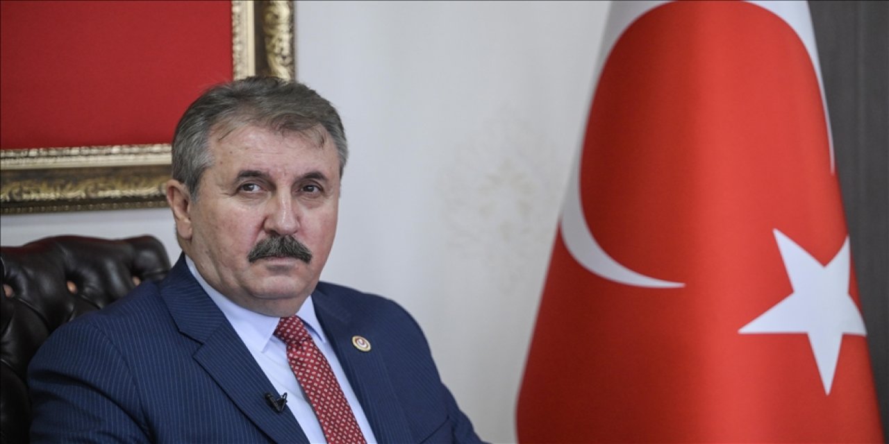 BBP Genel Başkanı Destici: Artık herhangi bir gücün Türkiye'de darbe yapma hevesi içine düşeceğini zannetmiyorum