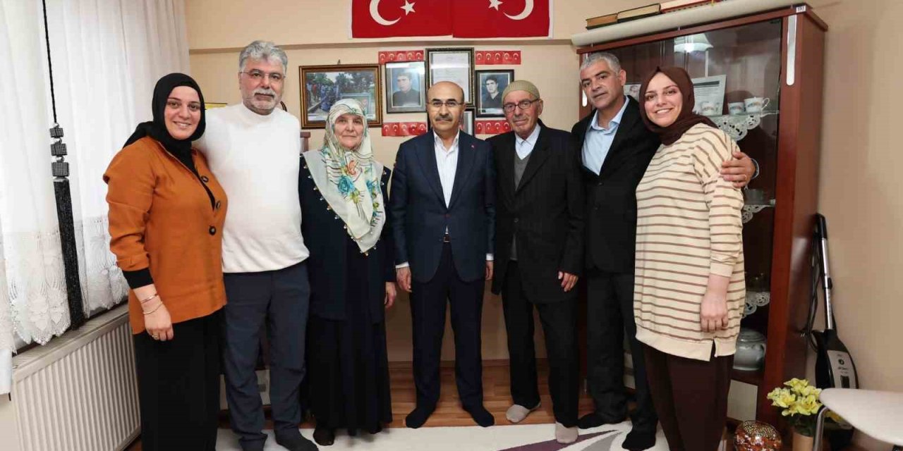 Vali Demirtaş’tan Şehit Annelerine Ziyaret