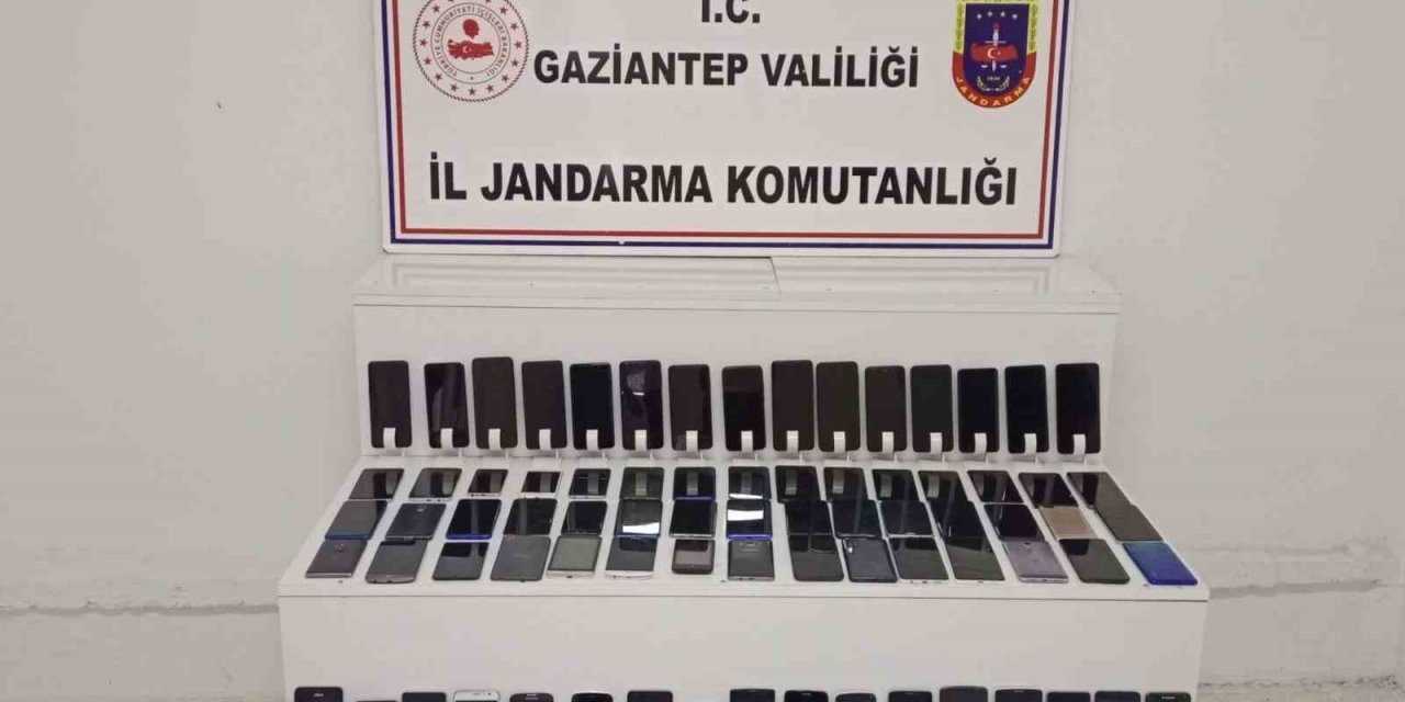 23 Milyon Liralık Kaçakçılık Vurgununa Jandarma Darbesi: 2 Gözaltı