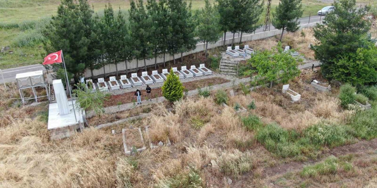 Anneler Günü, Dürümlü Şehitlerinin Yıldönümünde Ailelerinin Acısını Katladı