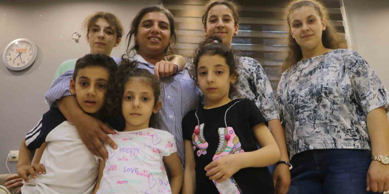 Vefakar Kadın, Depremle Birlikte 5 Kız Annesi Oldu