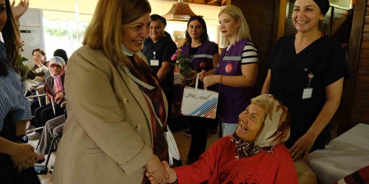 Başkan Karalar, "Dünyayı Anne Sevgisi Ve Şefkati Sarsın"