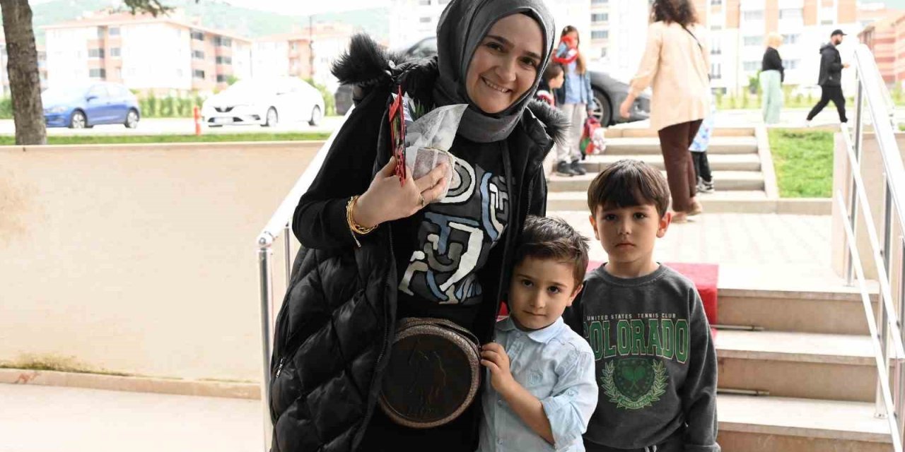 Bozüyük Belediyesi Kreşinin Minik Öğrencileri, Annelerinin Anneler Günü’nü Kutladı