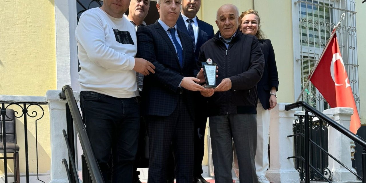 Gömeç: "Toplumumuza Ve İnsanımıza Katkı Sağlamaya Devam Edeceğiz"