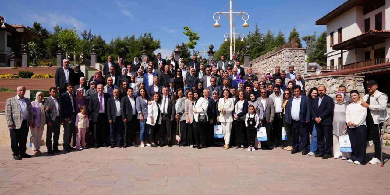 Yunusemre’den Anneler Günü Etkinliği