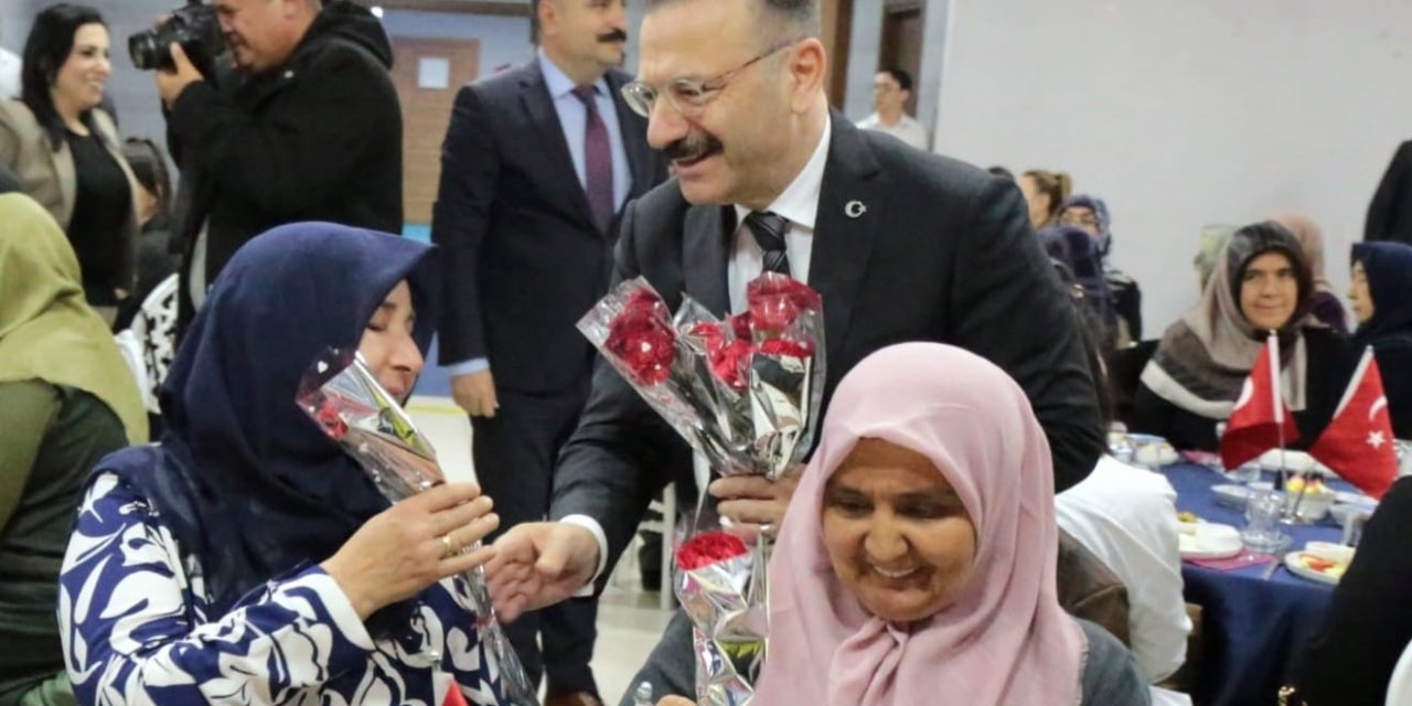 Vali Hüseyin Aksoy, Şehit Anneleriyle Kahvaltıya Katıldı