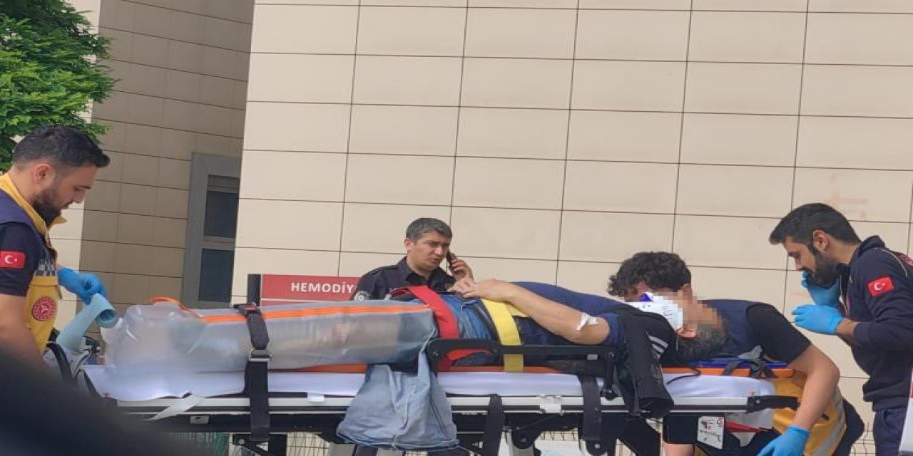 Şenlikte Traktör Araçtan Fırlayan Sürücünün Üzerinden Geçti