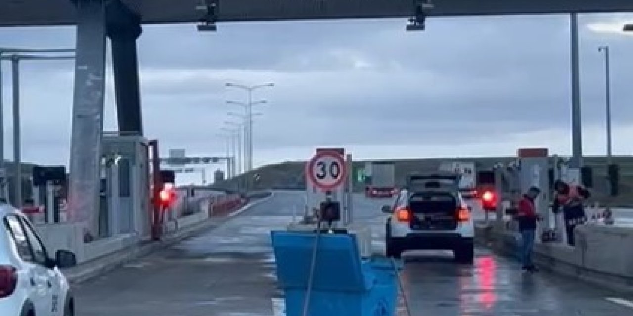 Ankara-niğde Otoyolu’nda İki Araç Kafa Kafaya Çarpıştı: 5 Yaralı