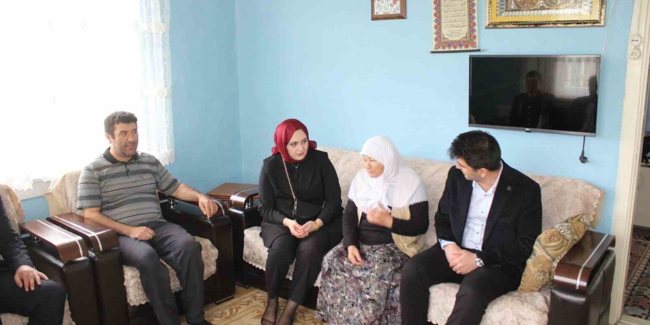 Hisarcık Kaymakamı Muhammet Samet Bahar, Şehit Annelerinin Gününü Kutladı