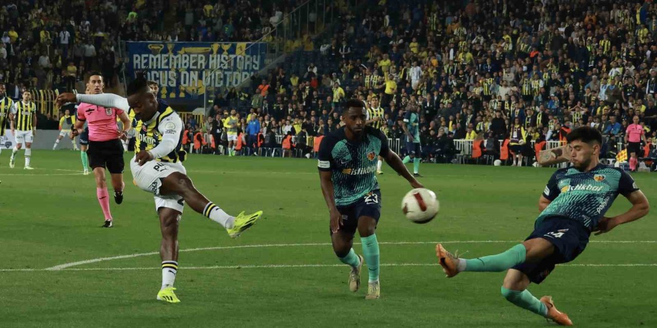 Michy Batshuayi, Bu Sezon 24. Golüne Ulaştı