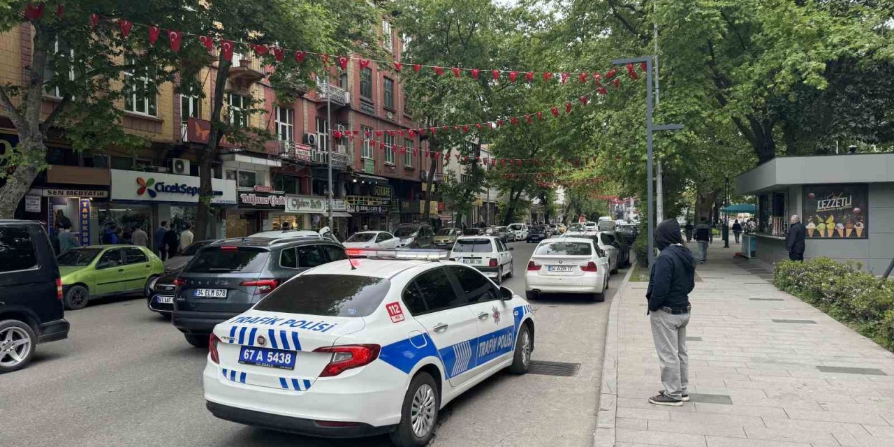 Trafik Ekiplerinden Park Yasağı Cezası