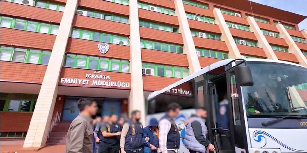 Sosyal Medya Üzerinden Yatırım Vaadiyle 1.8 Milyon Lira Dolandırıldı