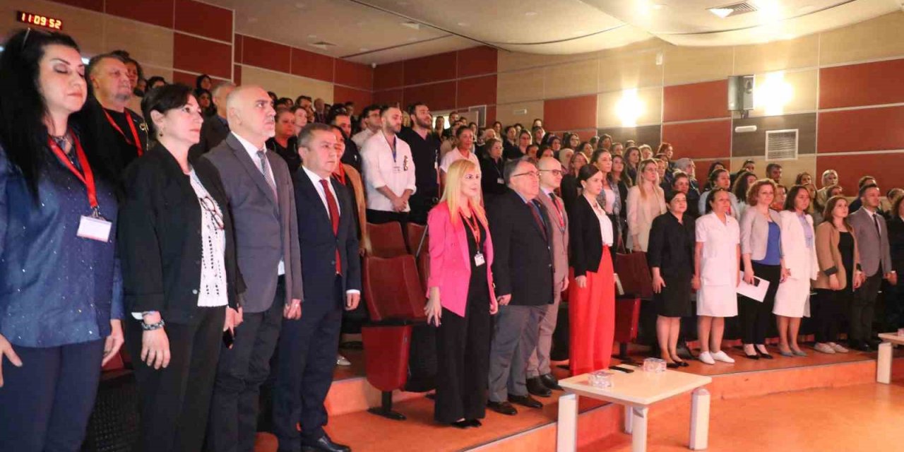 Zbeü Rektörü Özölçer, “Hastaların Kalbine Dokunan Mukaddes Sağlık Neferlerisiniz”