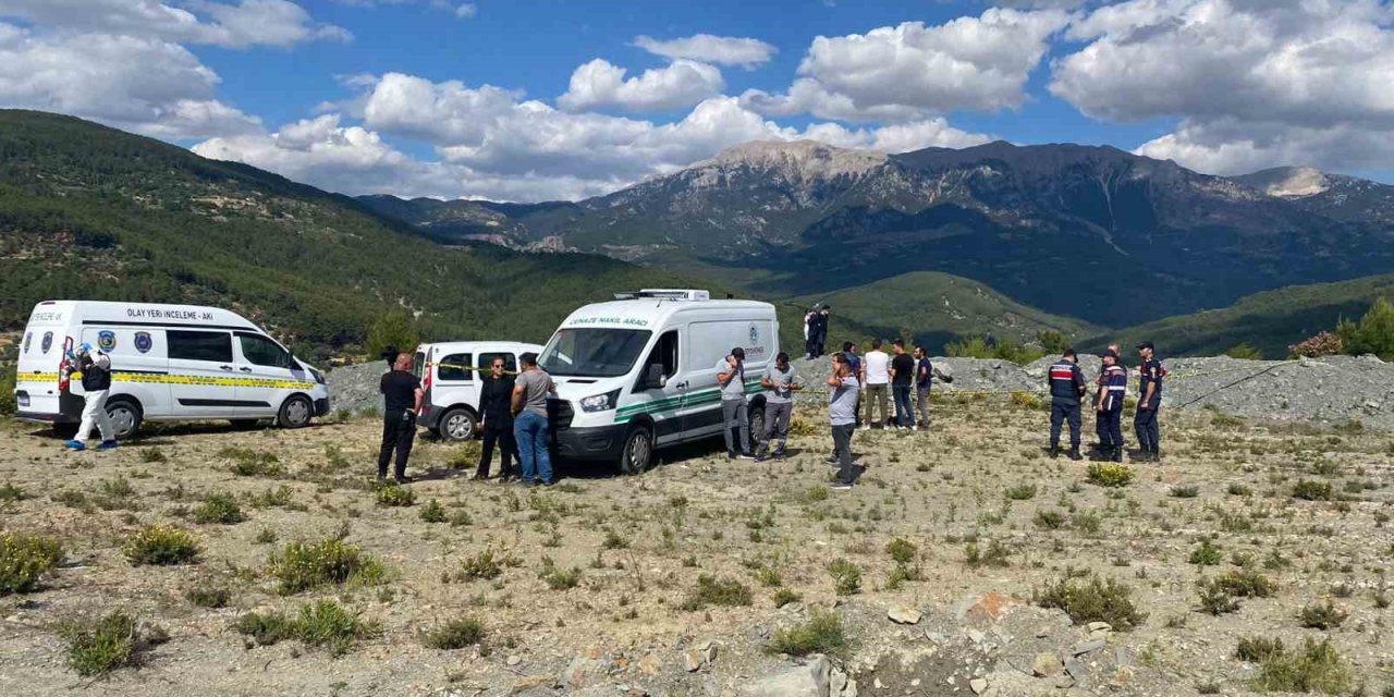 Muğla’da Kayıp Şahsın Cesedi Üzeri Taşlarla Örtülmüş Halde Bulundu