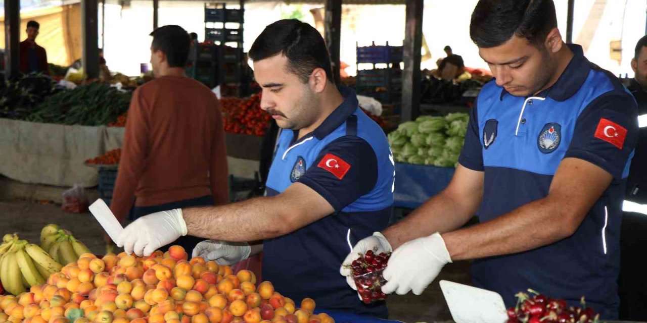 Zabıta Pazar Yerlerini Denetledi