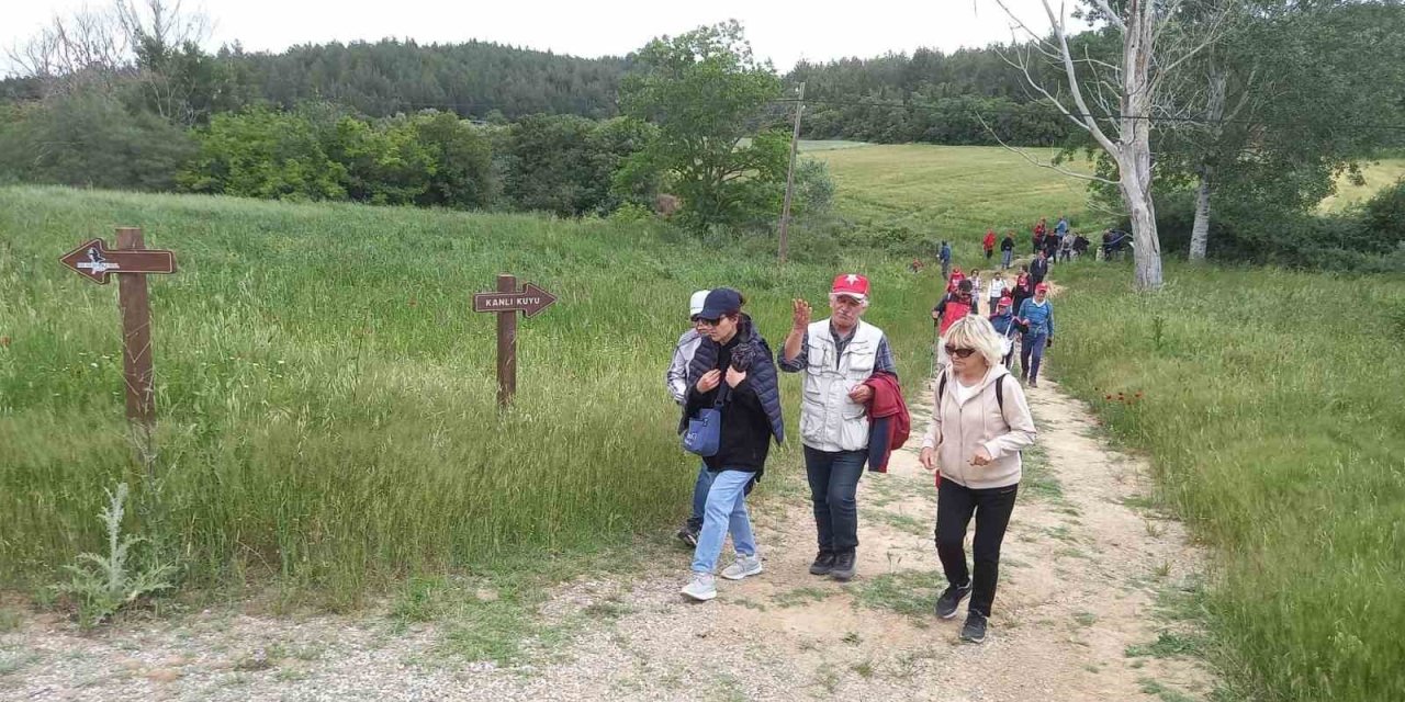 Tarihi Alan Kılavuzlarına Sahada Teorik Eğitim