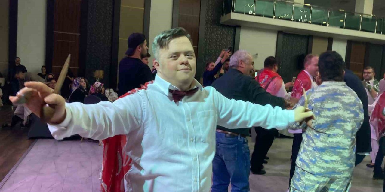 Engelli Bireylerin Asker Kınasından Renkli Sahneler