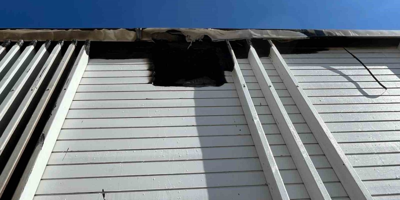 Salda Bilim Merkezinde Çıkan Yangın Hızlı Müdahale İle Söndürüldü