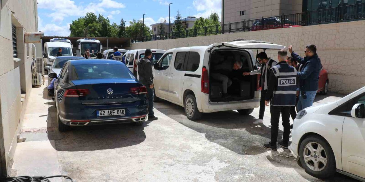 Elazığ’daki Kan Donduran Cinayette Gözaltına Alınan 4 Kişi Adliyeye Sevk Edildi