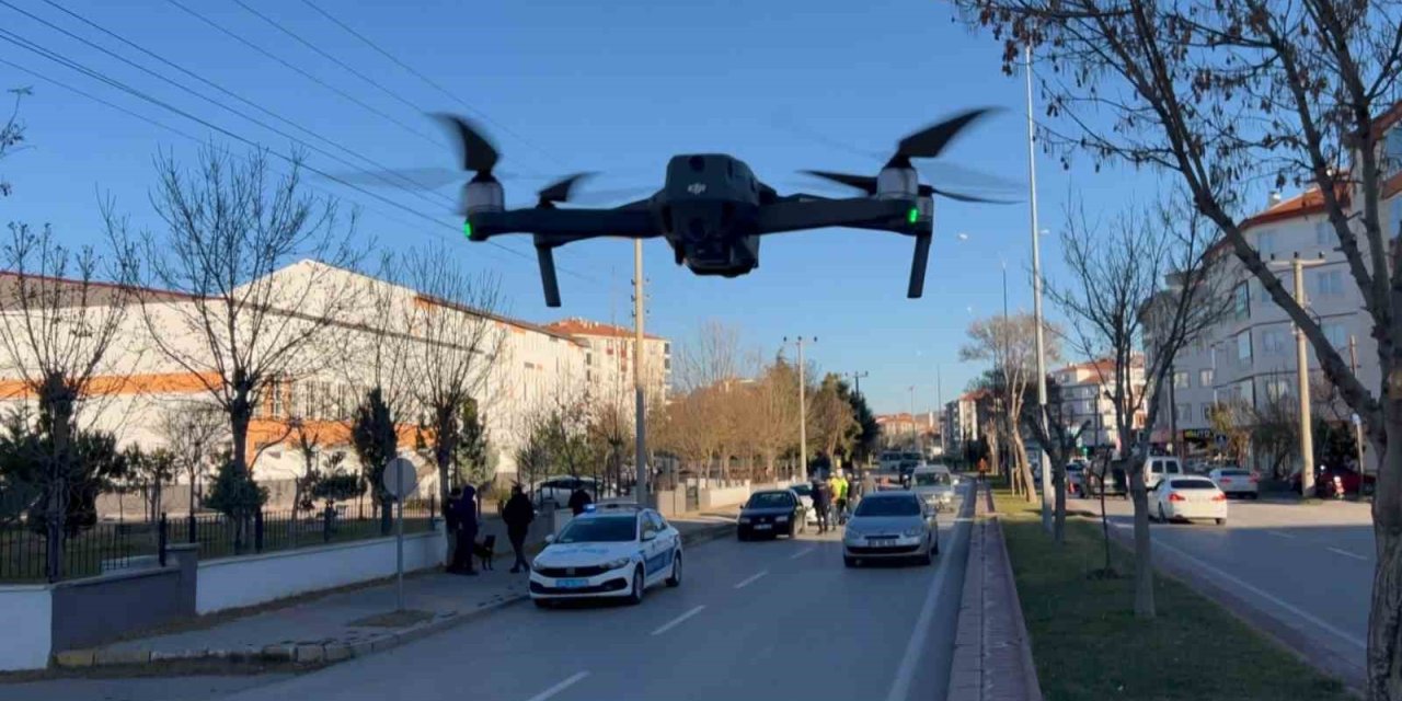 Narko Ve Asayiş Timleri Okul Bölgelerini Dron İle Denetliyor