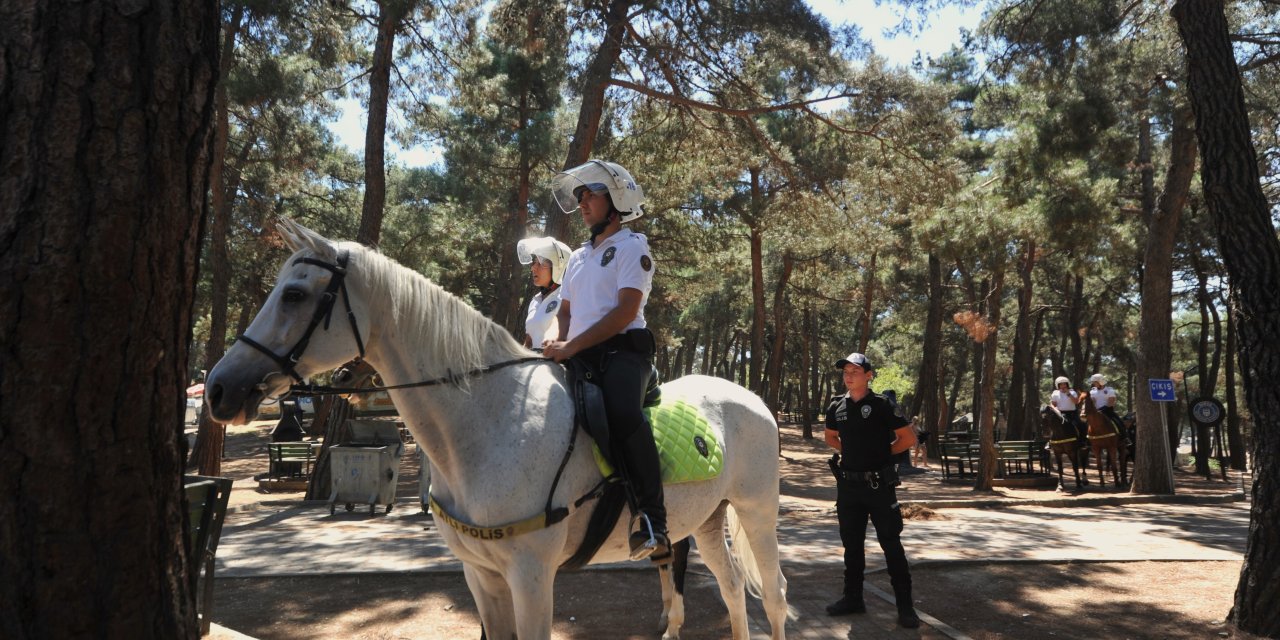 Orman Yangınlarına Polisten Atlı Birlik Ve Özel Harekatlı Önlem