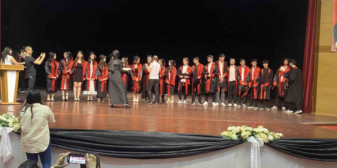 Birinci Olduğu Yarışmadan Kazandığını Gazze’ye Bağışladı